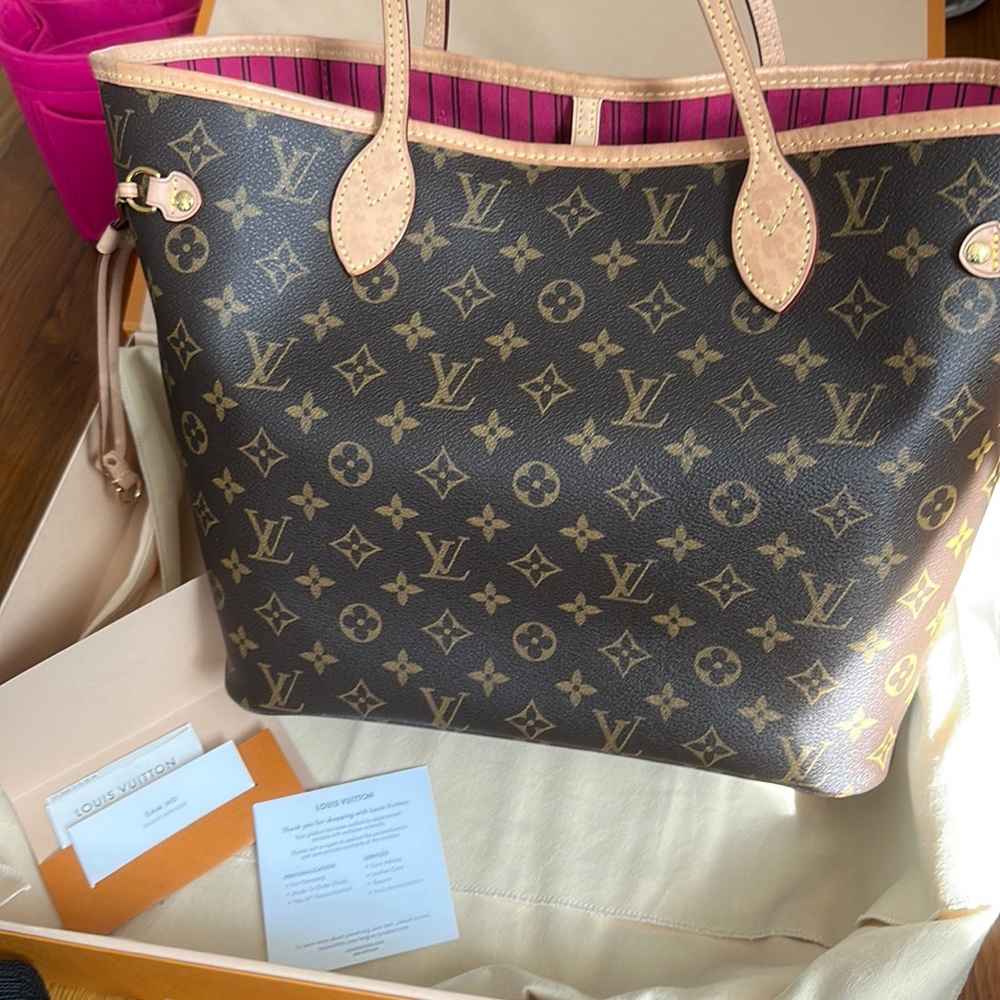 Louis Vuitton Neverfull MM